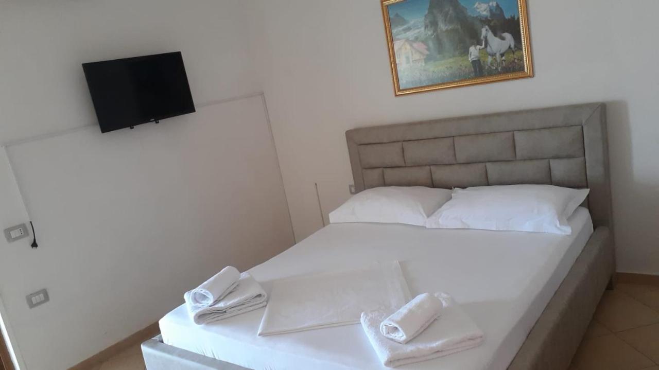 Pararse Apartments Vlore Luaran gambar